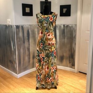 Gorgeous Crossed Back Sleeveless Long Dress Sz M (B14)